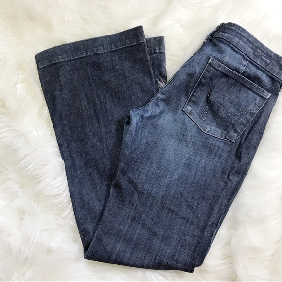Citizens Of Humanity Denim - Citizens of Humanity Faye Low Waist Full Leg Jeans